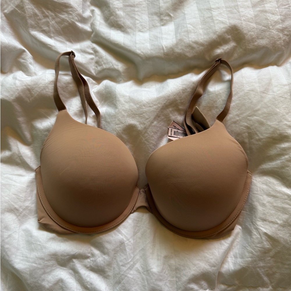 Victoria’s Secret T-Shirt Push-up Bra, worn once.